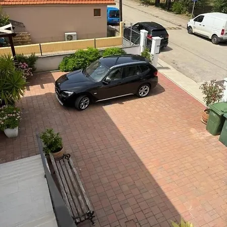 דירה With Parking Space - 25719 זאדאר